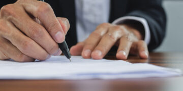 VMware perpetual license holders obtain cease-and-desist letters from Broadcom