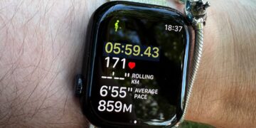 Apple Watch Sequence 10 coronary heart price sensor is a catastrophe