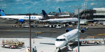 Airways Don’t Need You to Know They Offered Your Flight Knowledge to DHS