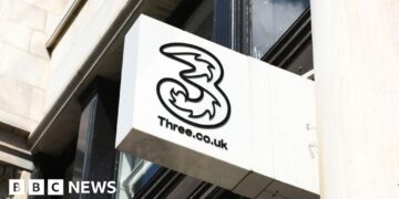 Three community telephone calls down however information nonetheless working