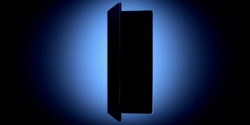 Samsung Teases Extremely-Grade Foldable Cellphone With a ‘Highly effective Digital camera,’ AI Instruments