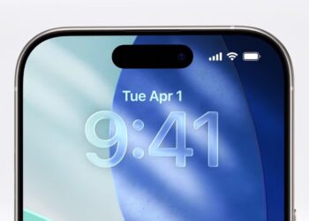 When will Apple launch the primary iOS 26 public beta?