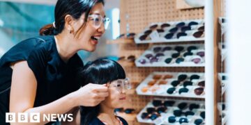 ‘Autofocus’ specs promise sharp imaginative and prescient, close to or far