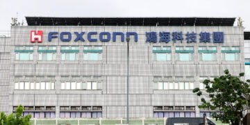 Foxconn tells a whole bunch of Chinese language employees to return from its Indian iPhone factories