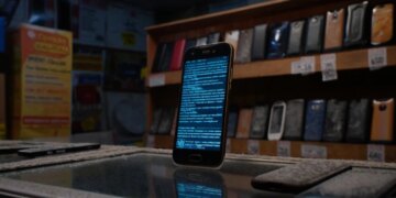 Iran-Linked DCHSpy Android Malware Masquerades as VPN Apps to Spy on Dissidents