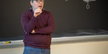 Exploring knowledge and its affect on political habits | MIT Information