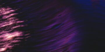 Knowledge-Pushed Storytelling: How Analytics Transforms Model Creativity