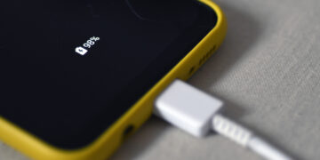 This Pixel 10 Function Dramatically Reduces Battery Capability (And You Cannot Flip It Off)