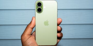 Apple iPhone 17 Overview: Near Excellent