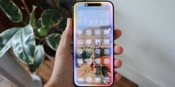 Suppose Somebody Is Monitoring Your iPhone? Right here Are 4 Warning Indicators To Look Out For