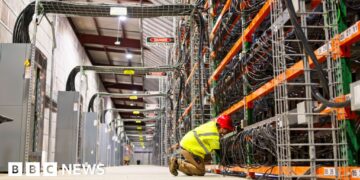 Scottish knowledge centres powering AI already utilizing sufficient water to fill 27 million bottles a yr