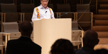 Ray Kurzweil ’70 reinforces his optimism in tech progress | MIT Information