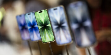 Apple’s iPhone Gross sales And Companies Enterprise Are Poised For Extra Spectacular Development