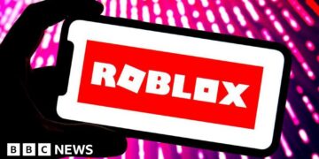 Roblox blocks youngsters from chatting to grownup strangers