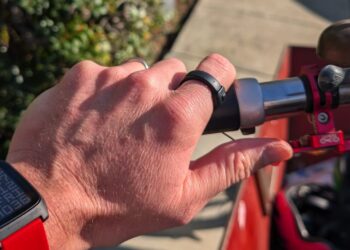 You may By no means Have To Recharge Pebble’s Ingenious New Cellphone Accent