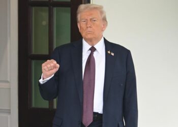 Trump Targets State AI Rules in Federal Override Push