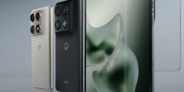 Motorola’s Razr Fold pairs an 8.1-inch show with triple 50MP cameras