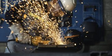 OpenAI sidesteps Nvidia with unusually quick coding mannequin on plate-sized chips