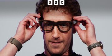 Tech Life – Would you put on sensible glasses?