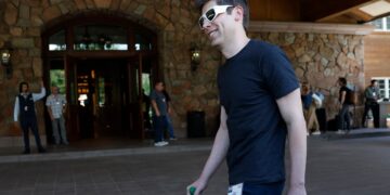 Sam Altman’s undertaking World appears to scale its human verification empire. First cease: Tinder.