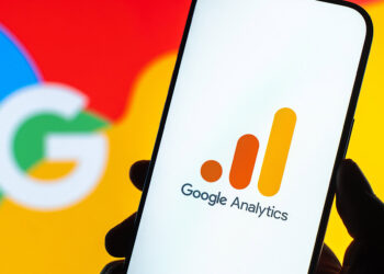Google Analytics Provides AI Assistant As Default Channel Group