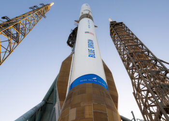Blue Origin cleared to fly New Glenn mega-rocket after April mishap