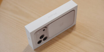 There’s A Cause Why iPhone Containers Are Notoriously Exhausting To Open