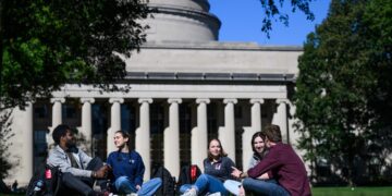 Q&A: Increasing MIT’s international attain by Common Studying | MIT Information