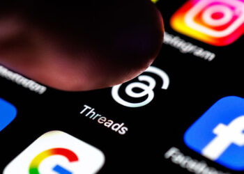 Threads lastly brings messaging to the net