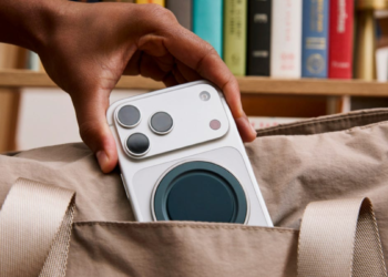 Flat PopSockets Are Right here (and I Like It Higher Than OhSnap’s Flat Grip)