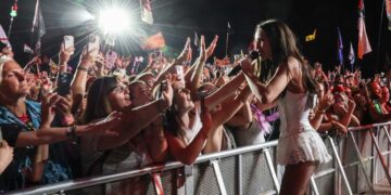 Followers Put on Diapers Throughout Concert events, I’ve Smelled Them