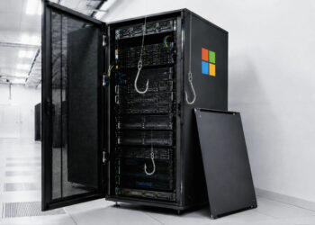 Misconfigured Server Reveals Three Evilginx Phishing Operations Concentrating on Microsoft 365