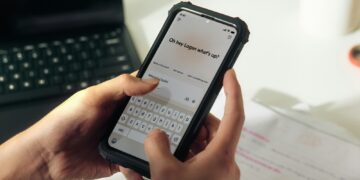 Pew survey: 52% of People now extra involved than enthusiastic about AI