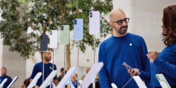 Do you have to nonetheless purchase your subsequent smartphone — or subscribe to it as a substitute?