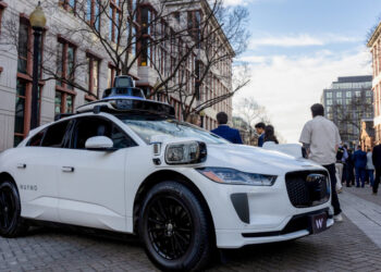 Waymo doubles spending on lobbying in robotaxi battle with Uber