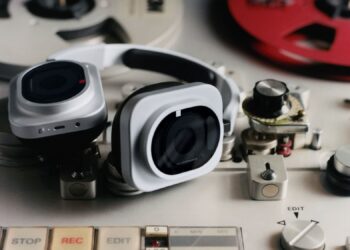 Nothing’s new Headphone (1) Professional desires to rival Bose and Sony, not simply look cool doing it