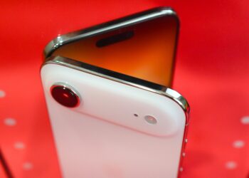 The iPhone Air 2 Wasn’t Introduced. Here is Why That is Unhealthy for Apple Consumers