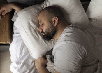 Ought to You Contemplate A Galaxy Watch As an alternative Of A Fitbit For Sleep Monitoring?
