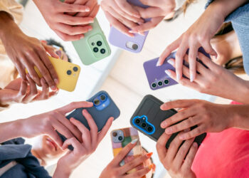 5 Funds Android Telephones Price Shopping for If You Hate Big Telephones